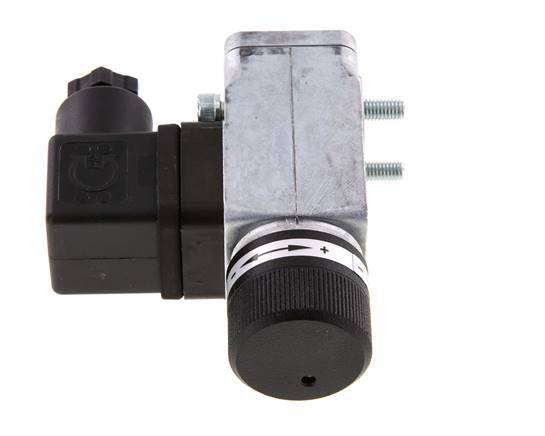 0.2 to 2bar SPDT Zinc Die-Cast Pressure Switch Flange 250VAC DIN-A Connector